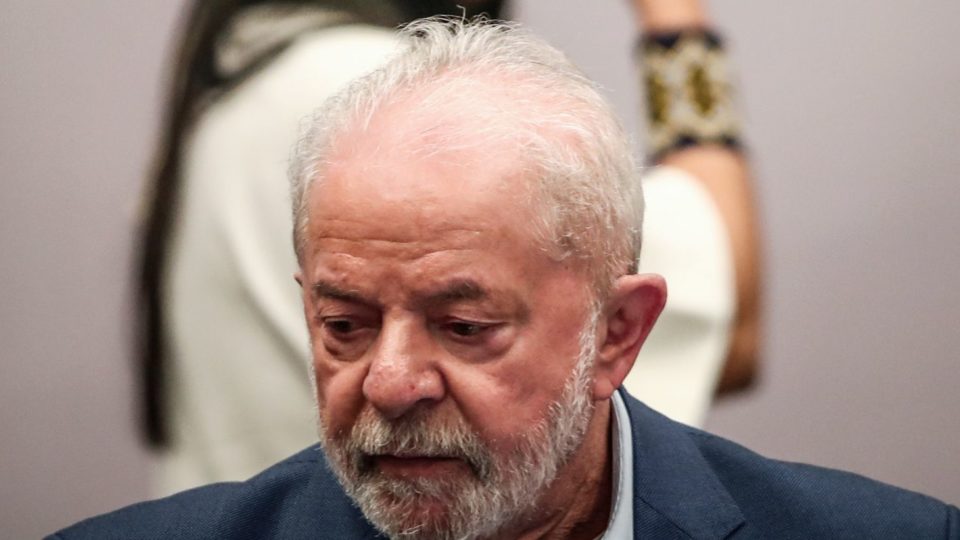 Lula passa por cirurgia para retirada de lesão na laringe Ponta Porã News