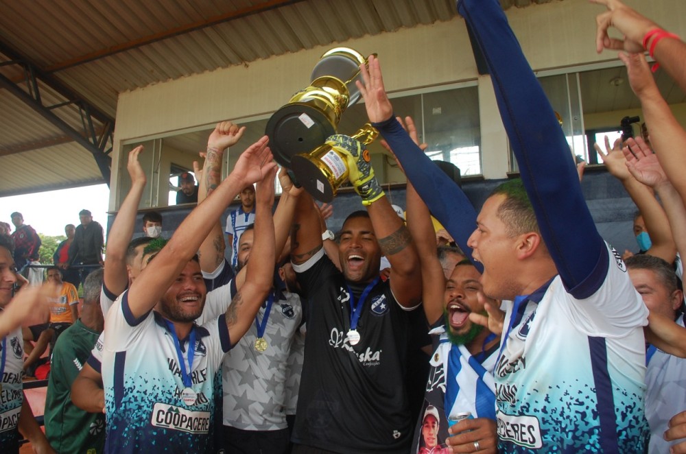 Seva vence Aike Mil nos pênaltis e fica com o título da Taça Cidade<br>