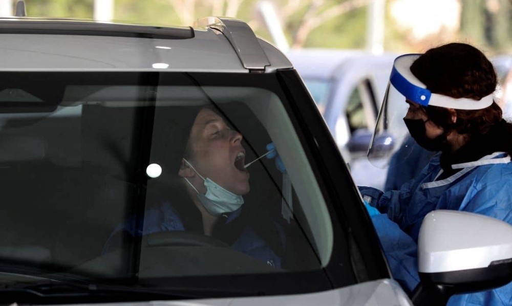 Israel detecta 1º caso de infecção dupla conhecida como flurona