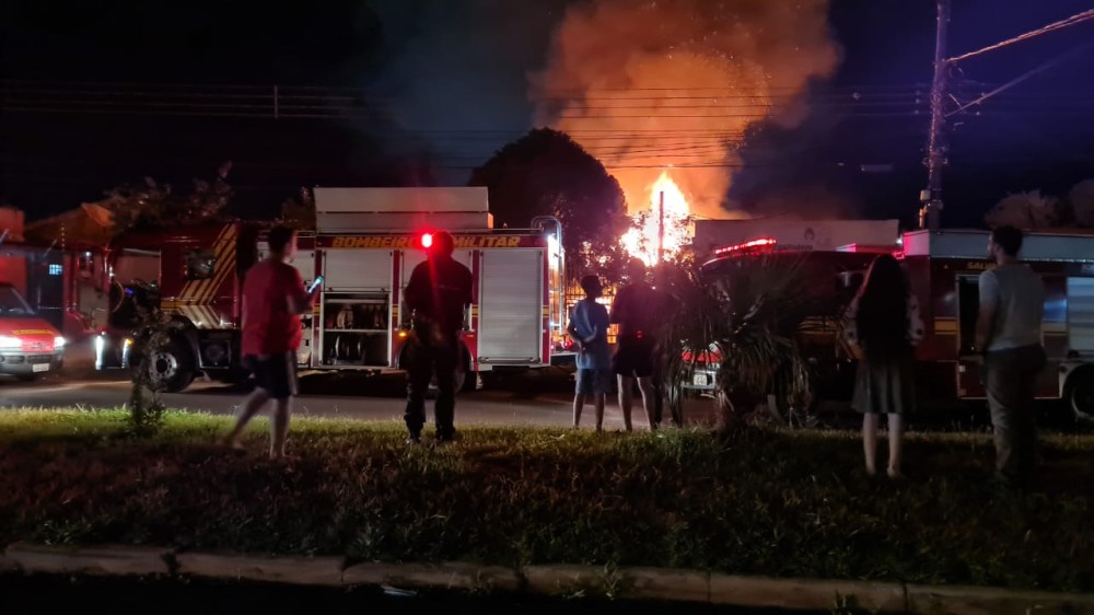 Incêndio atinge residência em Ponta Porã