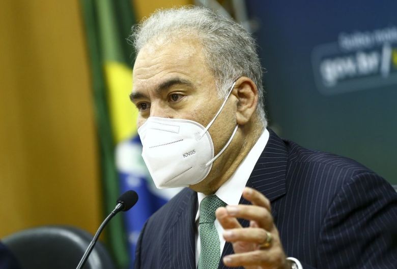 Ministro anuncia distribuição de 28,2 milhões testes para covid-19