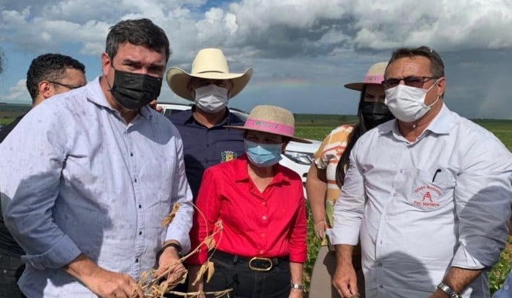 Eduardo e ministra Tereza Cristina avaliam perdas na safra em função da estiagem
