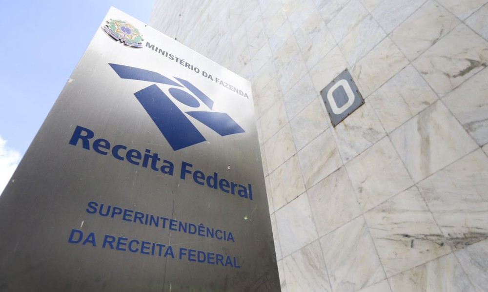 Receita abre amanhã consulta para lote residual de restituições