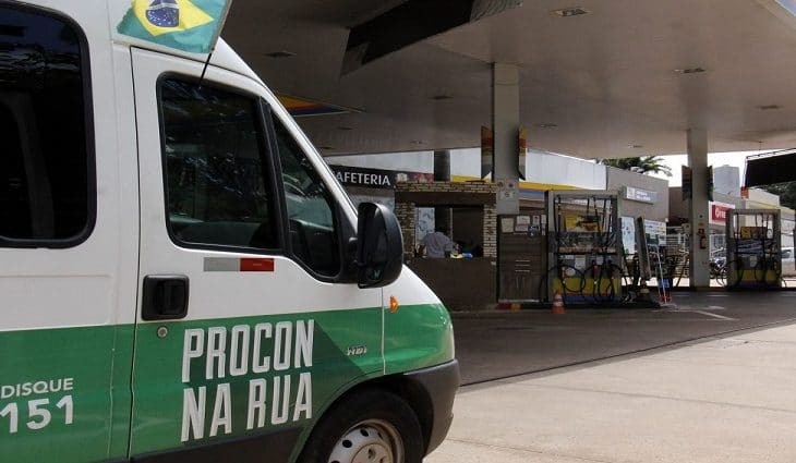 Procon fiscaliza postos para impedir aumentos abusivos nos preços dos combustíveis