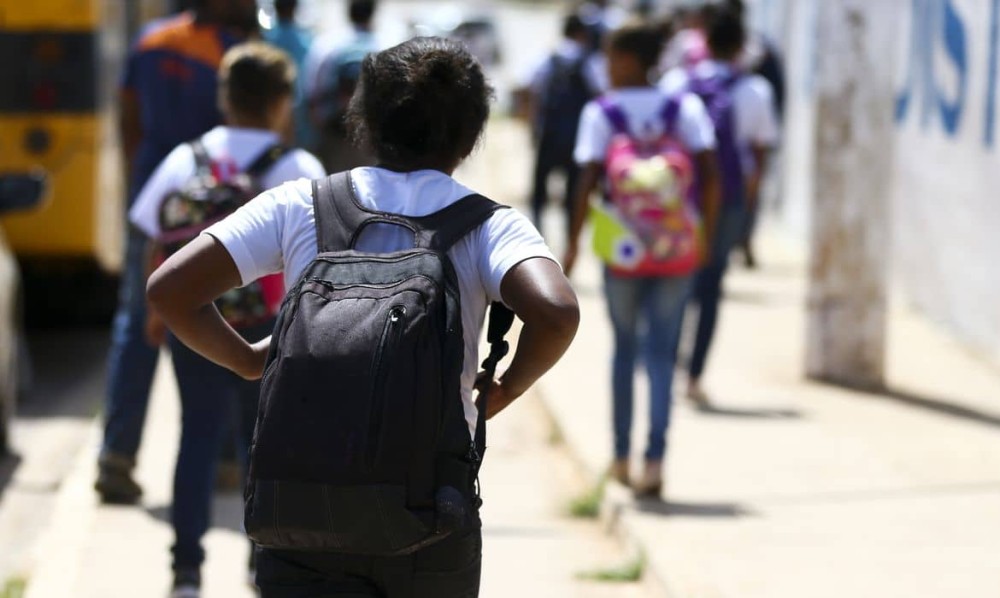 Censo Escolar: mais de 650 mil crianças saíram da escola em 3 anos