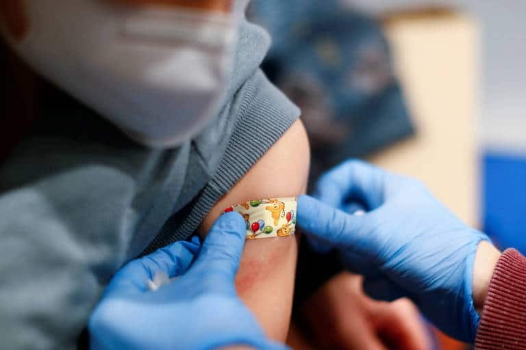 Vacinação infantil contra a Covid-19 começa às 14h em Ponta Porã