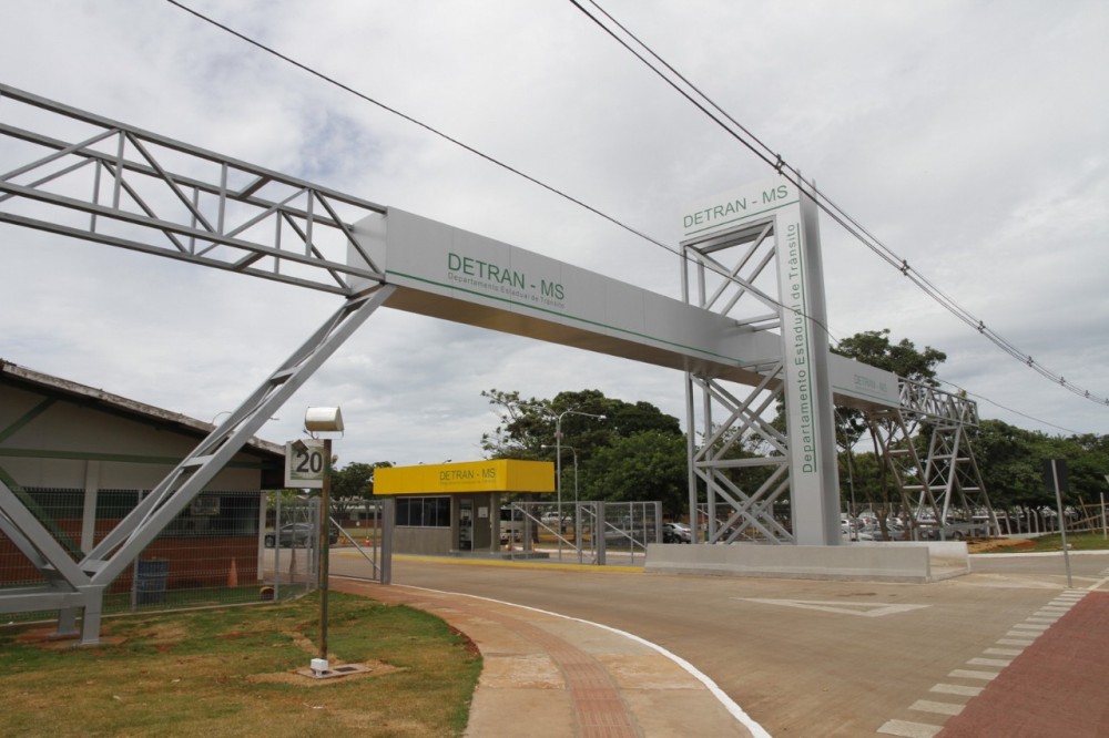 Governo assina ordem de serviço para 15 obras em agências do Detran-MS