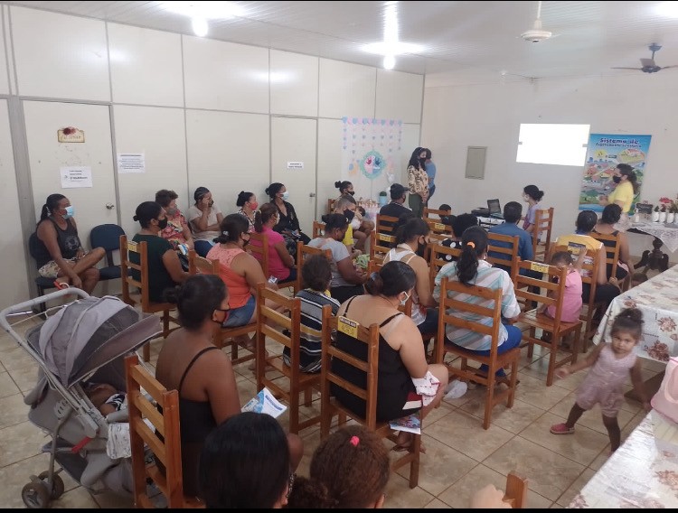 Sanesul realiza palestras educativas e cursos de geração de renda para as comunidades das cidades atendidas