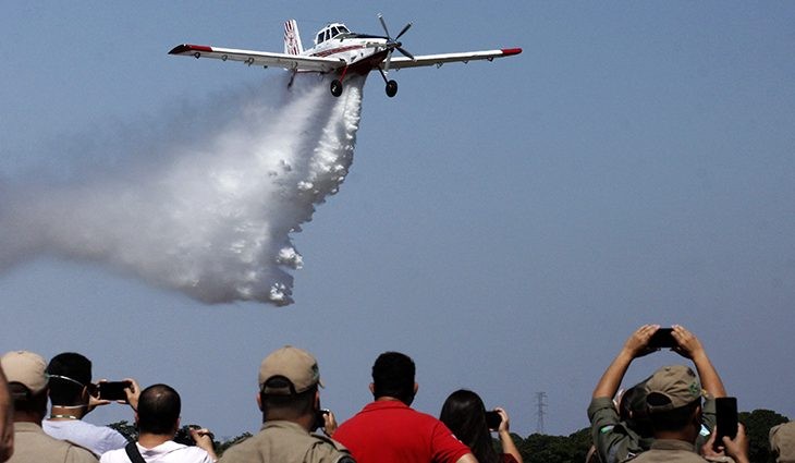 Governo entrega R$ 56,6 milhões em aeronaves, viaturas e embarcações ao Corpo de Bombeiros