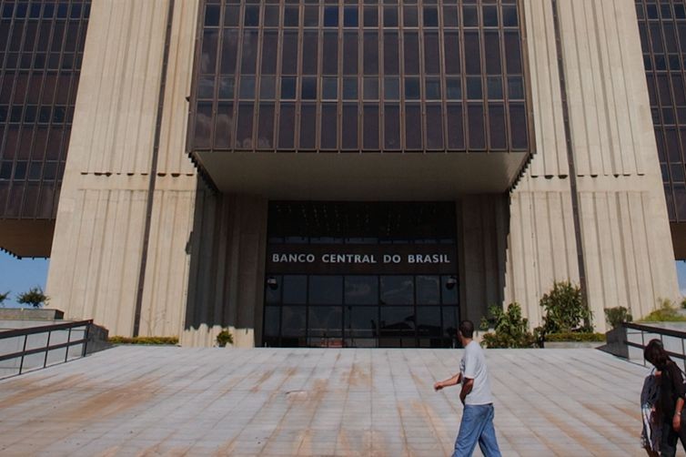 Covid-19: BC anuncia que pode liberar até R$ 650 bilhões na economia