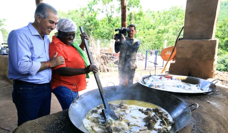 Reinaldo autoriza pavimentação de rodovia até o quilombo Furnas do Dionísio 