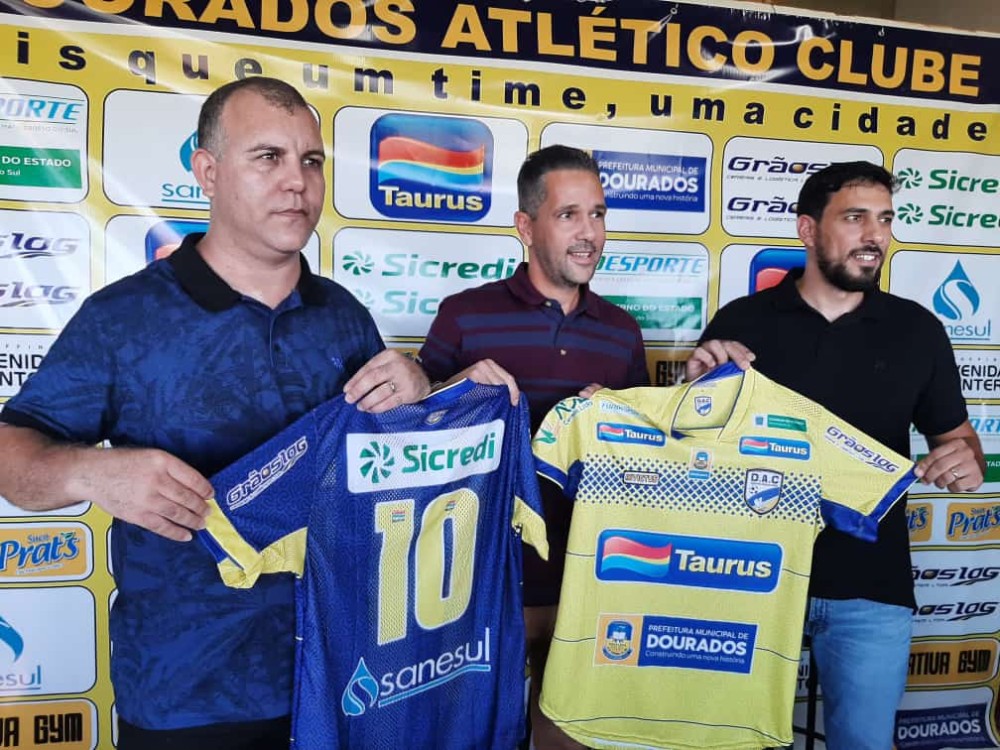 DAC realiza sonho e contrata Chiquinho Lima para sequência do Estadual