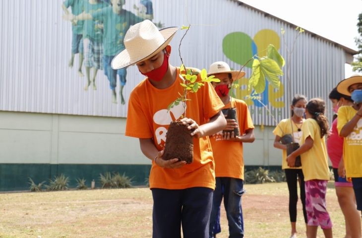 Programa Rede Solidária tem vagas para oficinas de dança, música e esportes