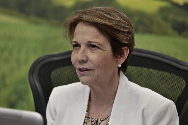 Tereza Cristina vai ao Canadá para tentar garantir suprimento de fertilizante