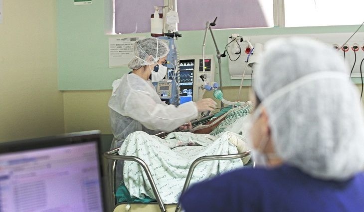 MS tem 233 pessoas hospitalizadas por Covid nesta quinta-feira