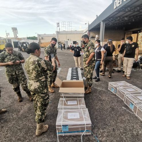 Polícia apreende 250 pistolas israelenses em Assunção; contrabando é investigado