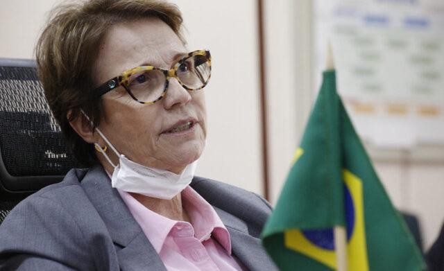 Tereza Cristina viaja fim de semana para tratar de fertilizantes no Canadá