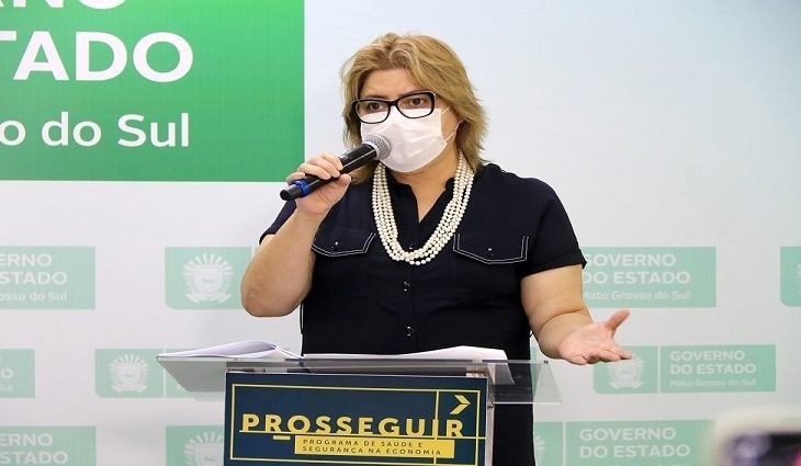 Momento é de vacina e bom senso, destaca adjunta da saúde em live da Covid
