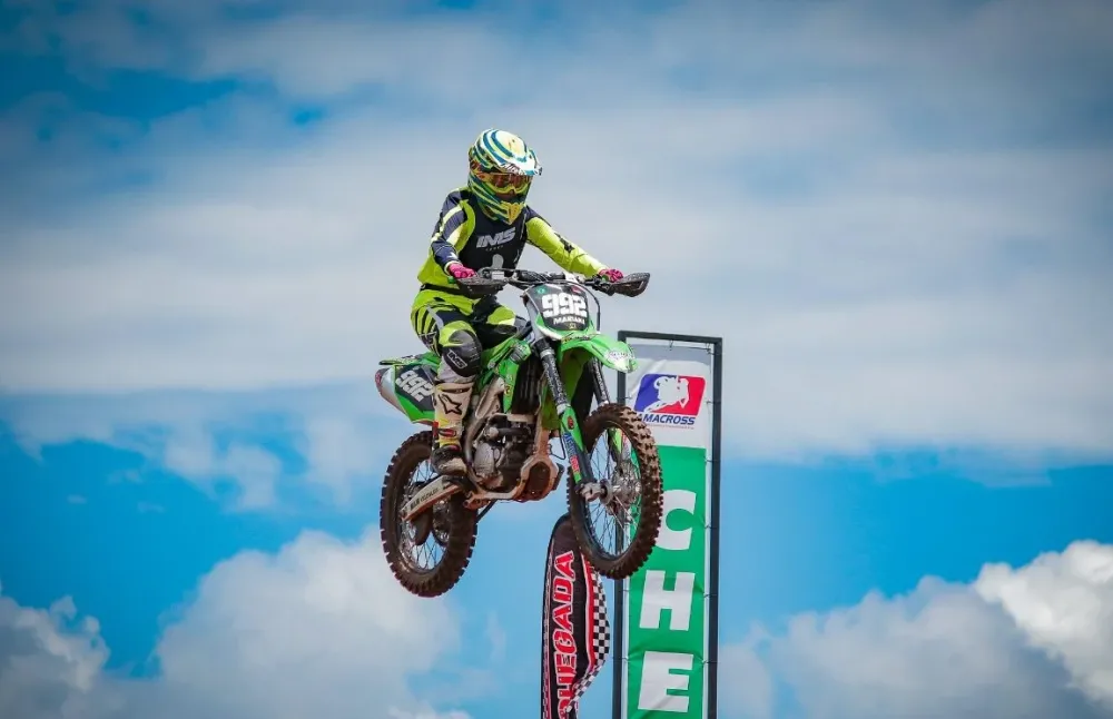 Maracaju sedia abertura do Estadual de Motocross