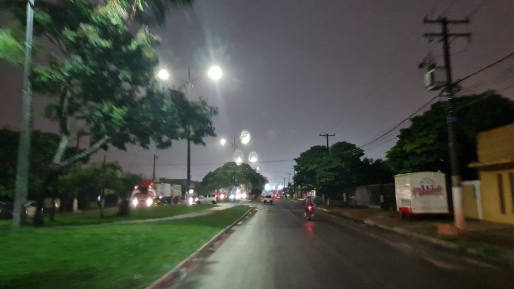 Quinta-feira de chuva e queda de temperatura