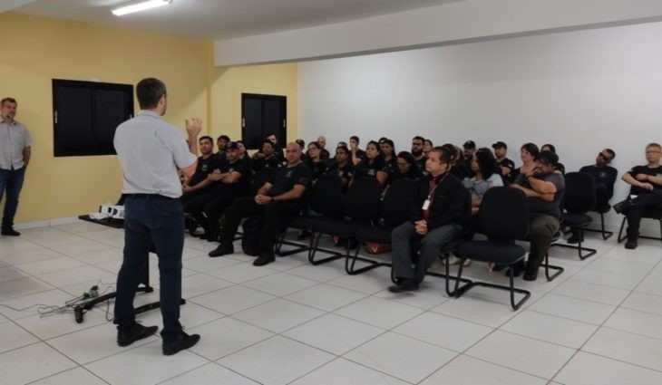 Policia penal recebe capacitação para aperfeiçoar uso de scanner corporal em presídios de MS