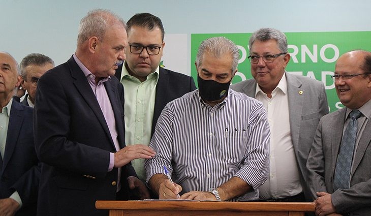 Vídeo: Governador autoriza aumento e custeio da saúde vai a R$ 3,3 milhões por mês