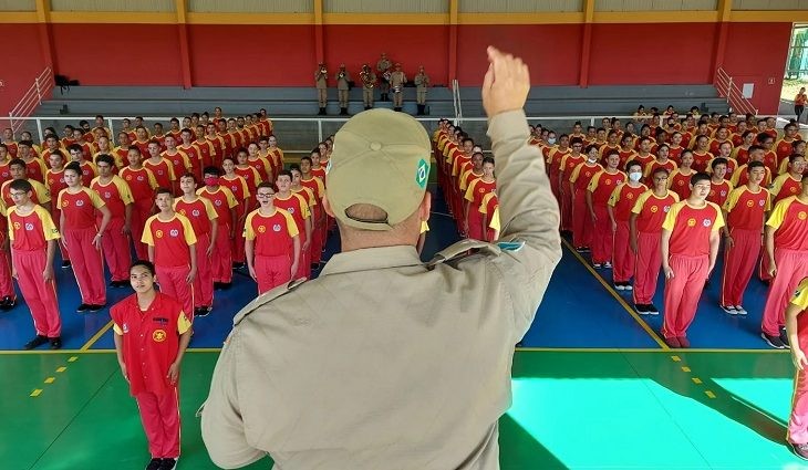 Escolas Cívico-Militares de MS recebem visita de comitiva de TO