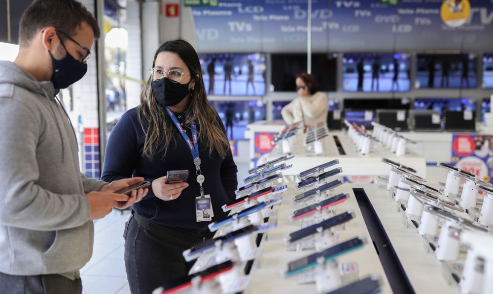 Intenção de Consumo das Famílias cresce pelo 5º mês