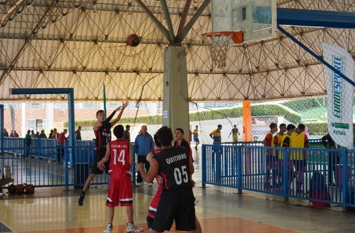 Copa dos Campeões de basquetebol e futsal começa nesta quarta