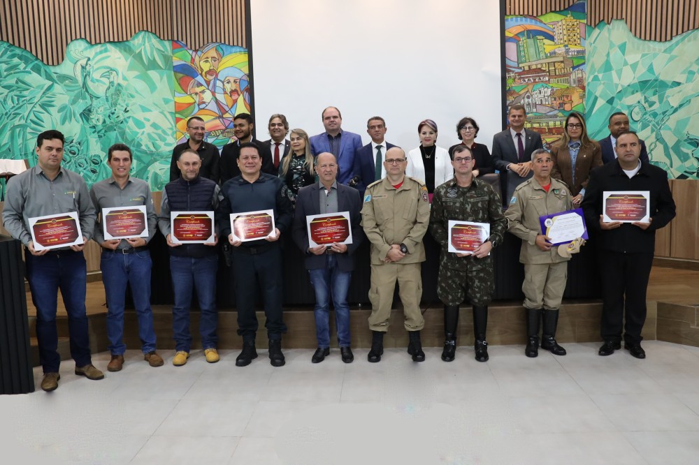 Vereadores de Ponta Porã homenageiam Bombeiros