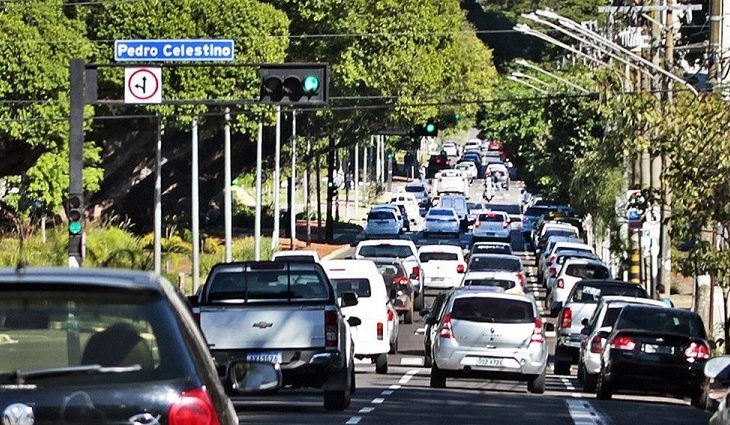 Julho vence o licenciamento de veículos com placas 5 e 6