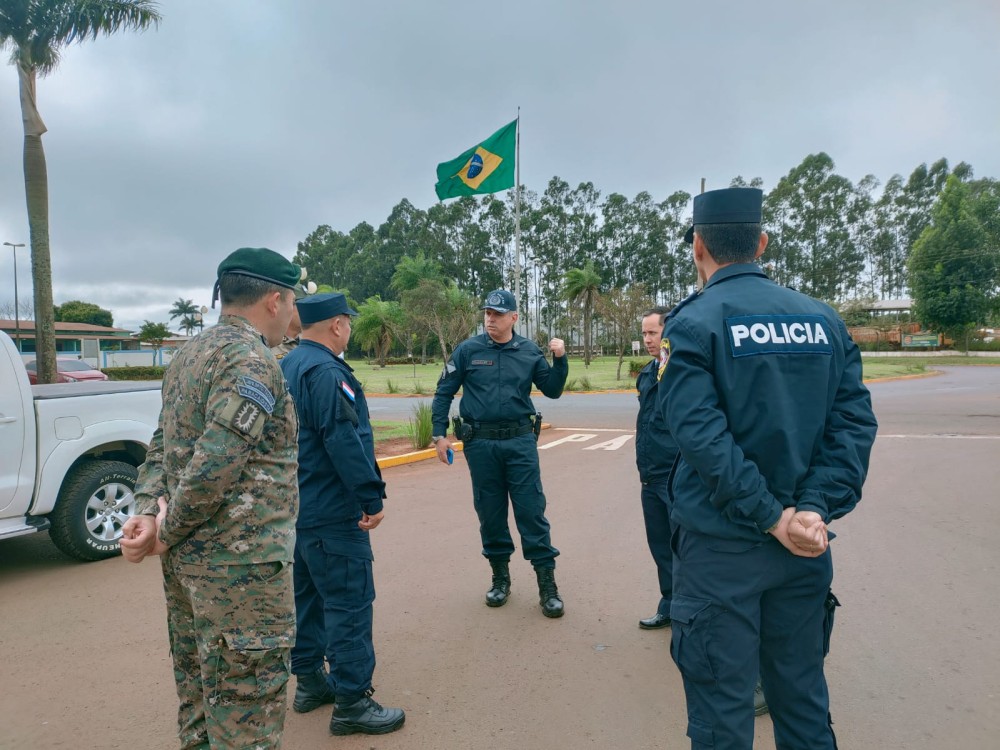Polícia Militar e Policia Nacional realizam ação conjunta na fronteira