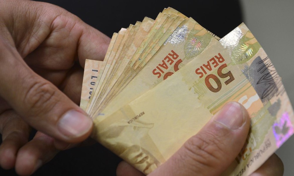 Auxílio Brasil chega a 20,2 milhões de beneficiários este mês