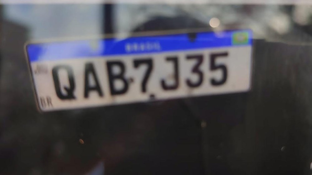 Assaltantes atiram contra vítima e roubam Toyota Hilux em Ponta Porã
