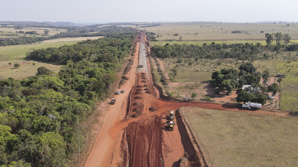 Obra na MS-010 avança e anima produtores rurais da comunidade de Furnas do Dionísio