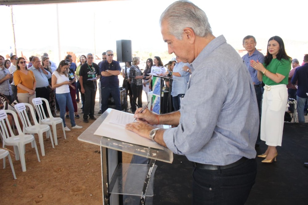 Governo de MS dá ordem de serviço para obras de pavimentação e saneamento básico em Bonito
