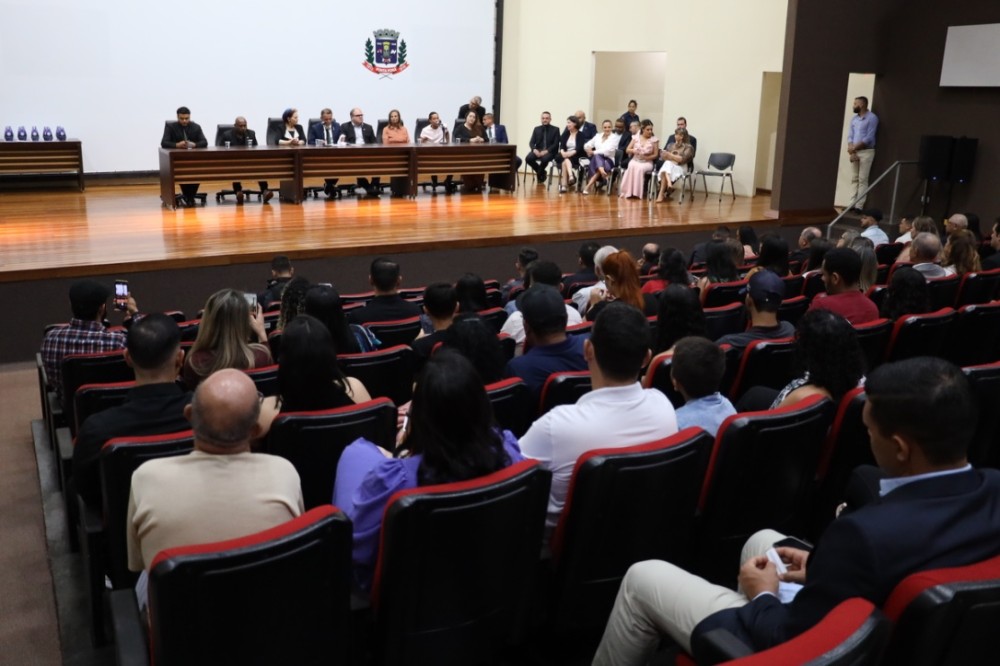 Câmara Municipal homenageou profissionais da Educação Física