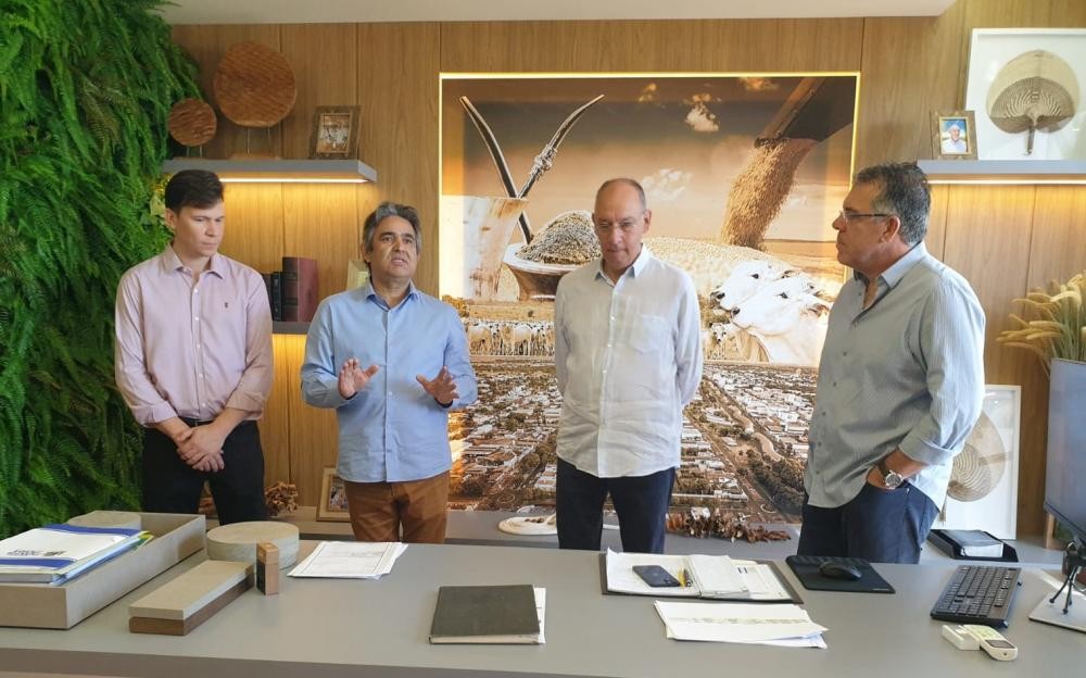 Hélio Peluffo empossa Gabriel Arce como secretário-adjunto de Segurança Pública