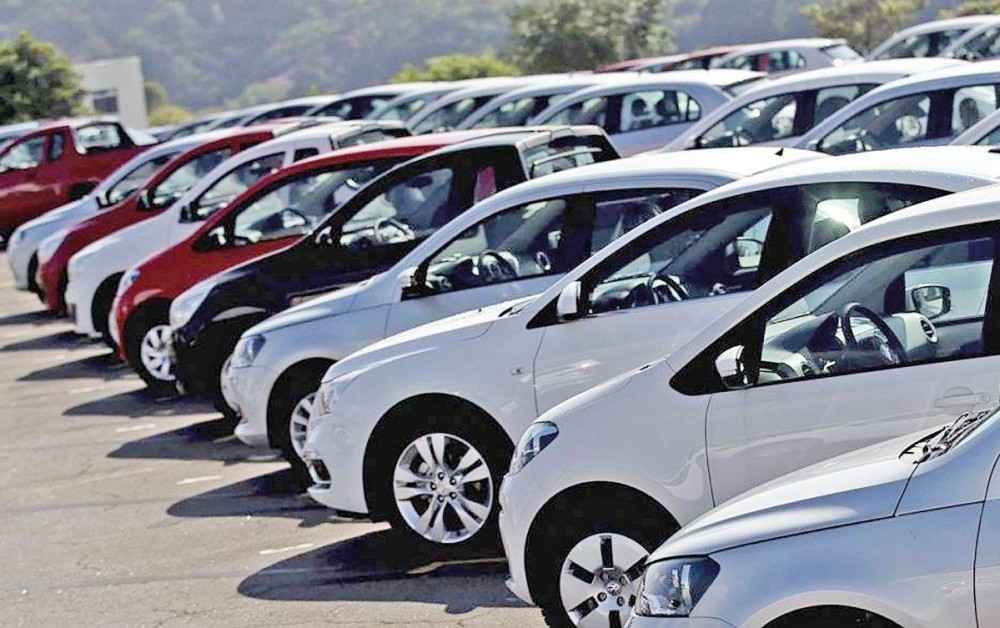 Venda de veículos acumula alta de 3,3% no ano, aponta Fenabrave