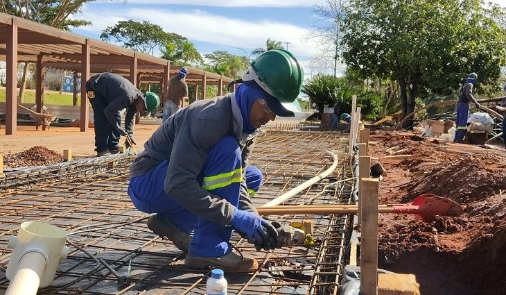 Capacitados em técnica da construção civil, detentos trabalham na reforma da Cidade do Natal