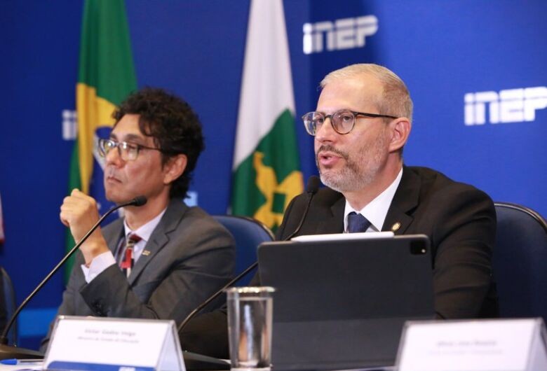 Mais de 2,3 milhões compareceram ao 2º dia do Enem 2022
