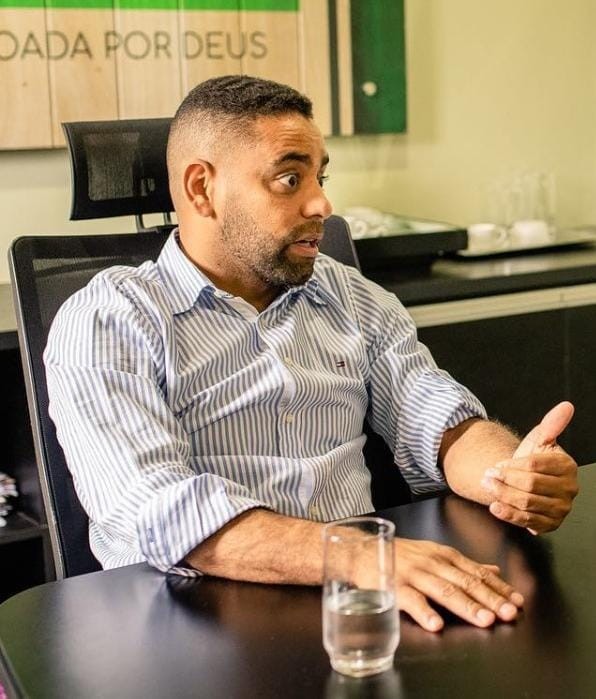 Prefeito tenta regularizar loteamento irregular e quase apanha