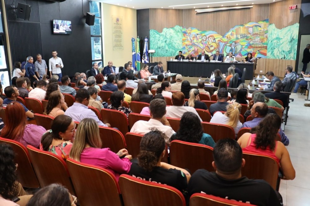 Câmara aprova projetos e homenageia prefeitos de Ponta Porã e Pedro Juan Caballero