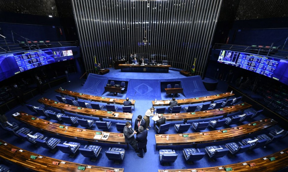 Com 64 votos a favor, Senado aprova PEC 'Fura Teto'