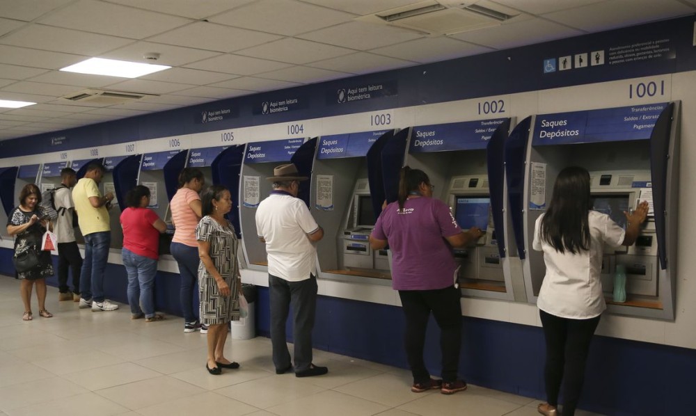 Bancos não abrem nesta sexta-feira. Atendimento retorna na segunda-feira