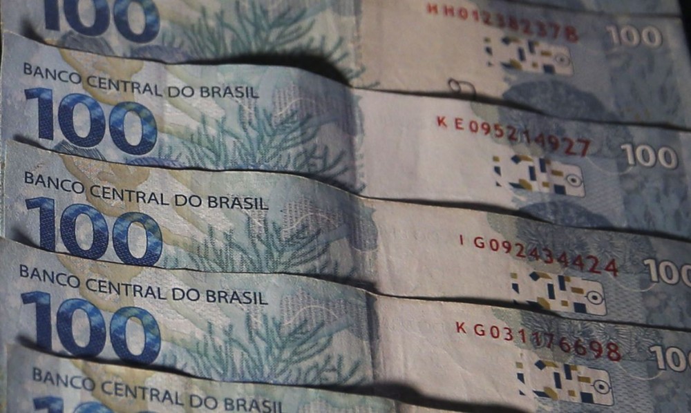 Tesouro honra R$ 1,08 bilhão de dívidas de estados e município