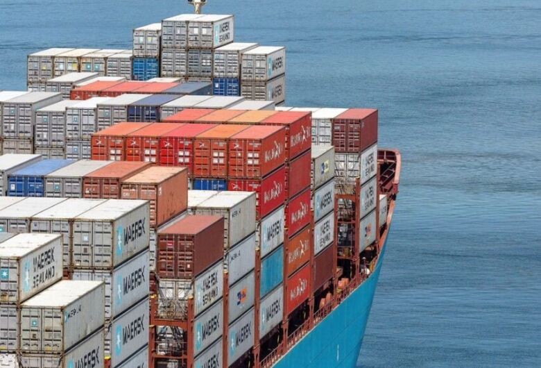 Balança comercial tem superávit de US$ 1,6 bi na 1ª semana de 2023