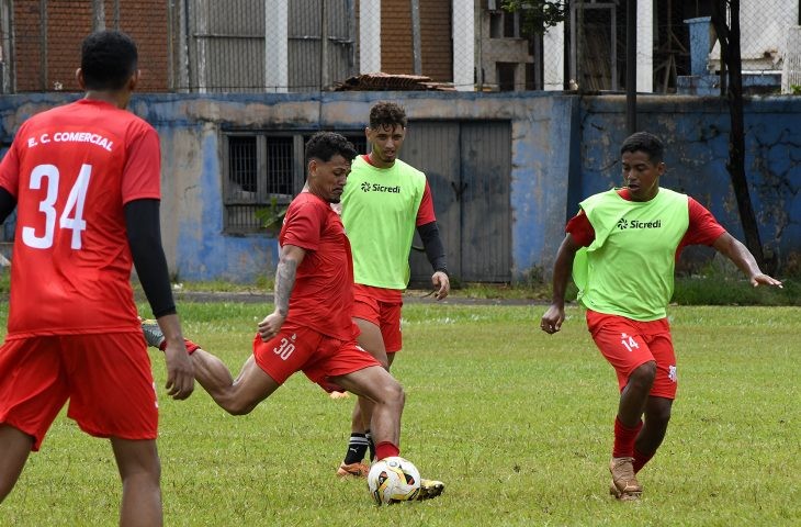 Jovens veem no Estadual de MS a chance de crescer no futebol