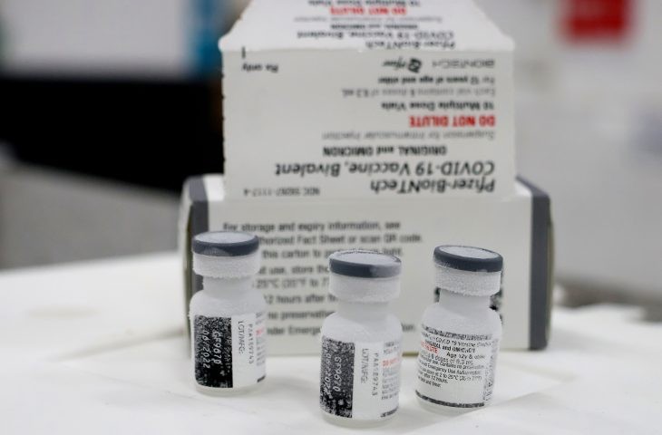 Estado recebe 209 mil doses da vacina bivalente contra covid-19 nesta segunda