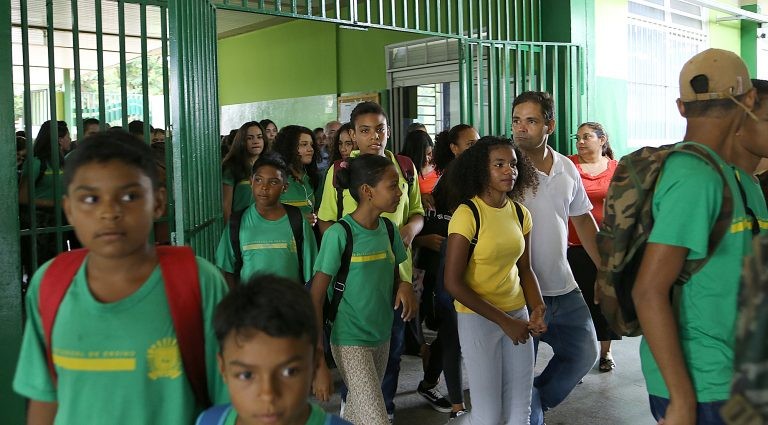 Aulas na Rede Estadual de Ensino iniciam nesta quinta-feira em MS